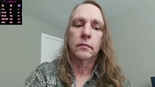 Magnus Luv online show from June 2, 2026, 6:43 pm