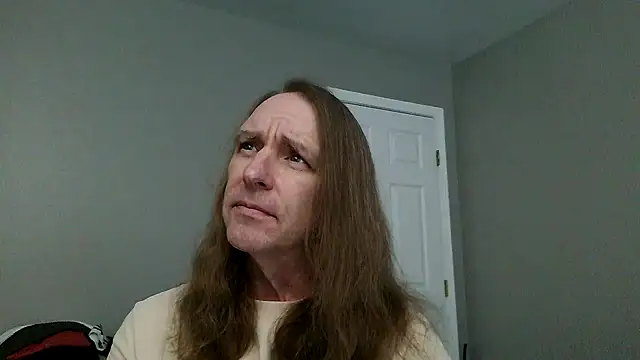 Magnus Luv online show from June 6, 2026, 8:02 pm