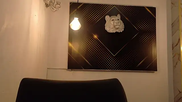 GoldenDesireX  online show from June 5, 2026, 7:08 pm