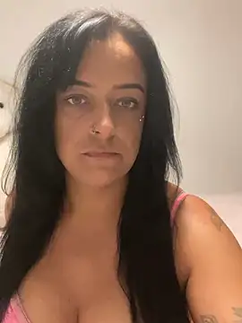 Snapshot of Katty_V chatting on June 19, 2026, 9:29 pm Katty V online show from June 19, 2026, 9:29 pm