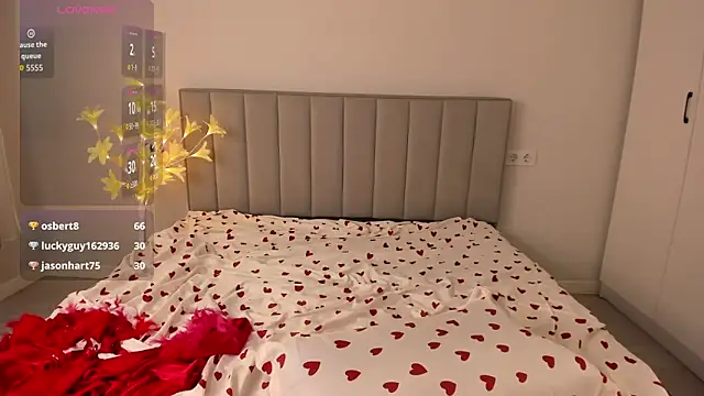 linmilena online show from April 11, 2026, 7:45 am