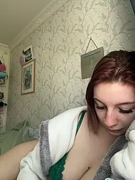 Chelssweetx online show from April 16, 2026, 1:45 pm