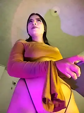 Snapshot of CaticaaSquirtt1 chatting on April 5, 2026, 6:49 pm CaticaaSquirtt1 online show from April 5, 2026, 6:49 pm