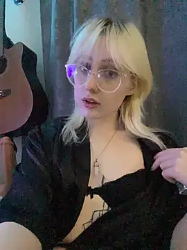 Picxel  online show from April 9, 2026, 1:27 am