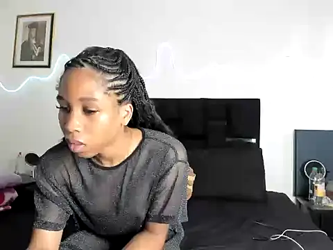 Snapshot of BeautyTransgender chatting on June 5, 2026, 6:02 pm BeautyTransgender online show from June 5, 2026, 6:02 pm