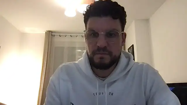 YoloNude online show from April 5, 2026, 7:22 pm