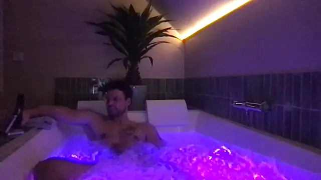 YoloNude online show from April 12, 2026, 9:20 pm