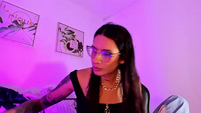 Maddie Ray online show from June 6, 2026, 10:09 am