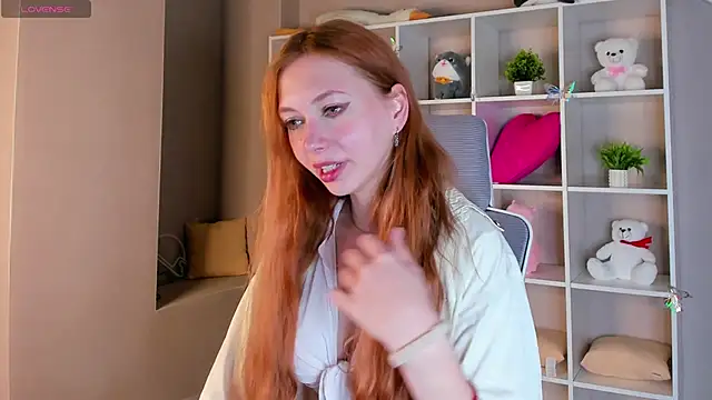 Sienna Nyx online show from April 15, 2026, 9:38 am