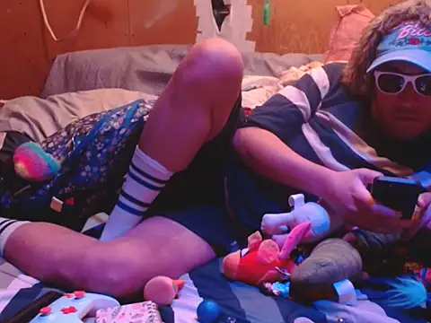 Snapshot of spiZZyToaT chatting on April 8, 2026, 8:36 am spiZZyToaT online show from April 8, 2026, 8:36 am