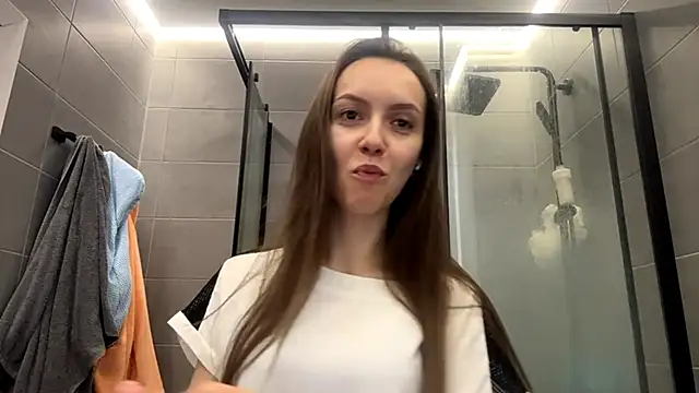 Snapshot of BrandyNorthcott chatting on April 9, 2026, 2:33 am BrandyNorthcott online show from April 9, 2026, 2:33 am