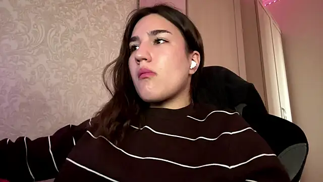 Mary Nitherson online show from April 15, 2026, 7:15 am