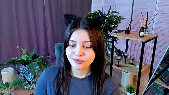 MarianneAuvil online show from April 11, 2026, 4:17 am