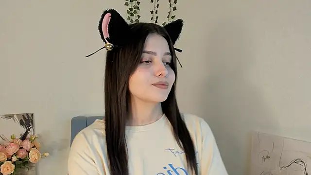 MarianneAuvil online show from April 15, 2026, 4:58 pm