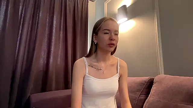 Snapshot of Nestymi chatting on April 7, 2026, 7:09 am Nestymi online show from April 7, 2026, 7:09 am