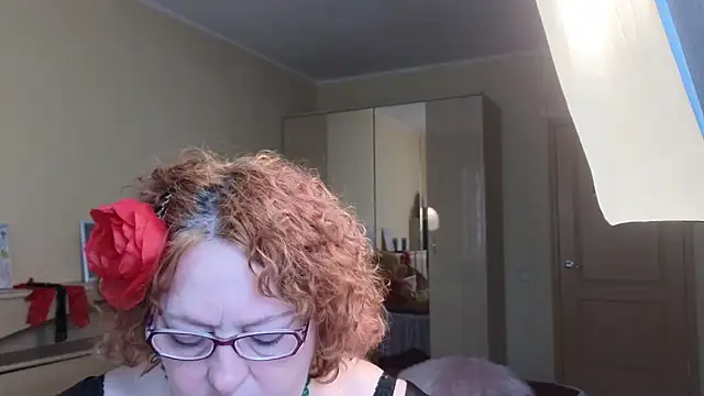 Fara Flutte online show from May 14, 2026, 5:14 am