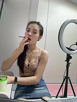 Mimiluv1234 online show from May 14, 2026, 2:24 pm