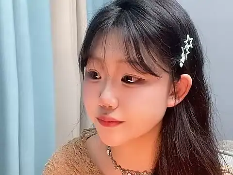 Lilababy00 online show from April 8, 2026, 11:43 am