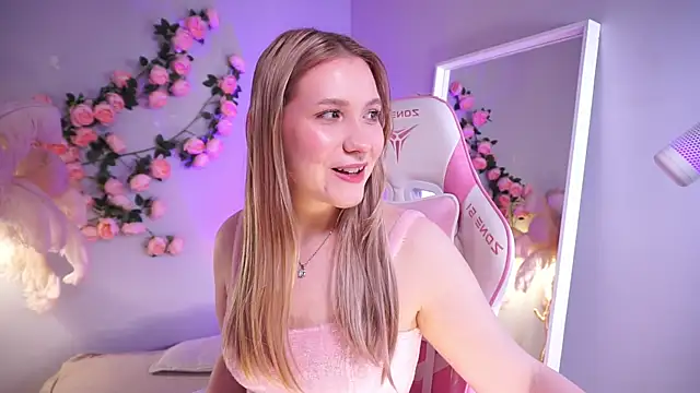 Emilicious online show from May 11, 2026, 1:39 pm