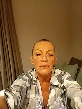 Snapshot of LadyBrigitte chatting on April 12, 2026, 5:18 pm LadyBrigitte online show from April 12, 2026, 5:18 pm