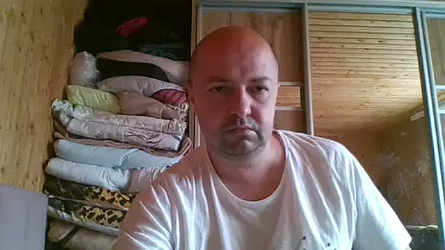 Luceriusbigass online show from May 29, 2026, 2:37 pm