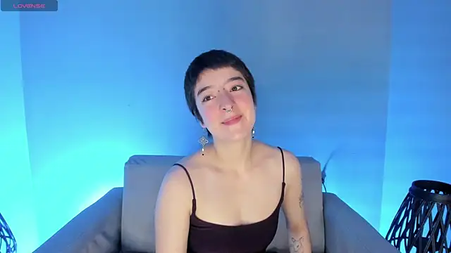 Atheena   online show from June 4, 2026, 12:33 pm