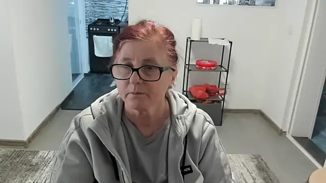 CatherineRowe online show from January 17, 2025, 11:49 am