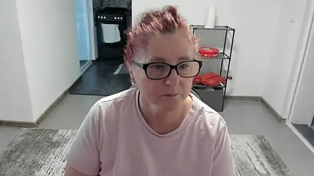 CatherineRowe online show from January 18, 2025, 8:31 am