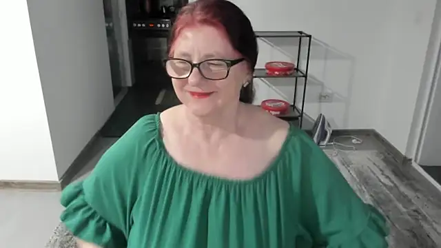 CatherineRowe online show from January 28, 2025, 5:11 am