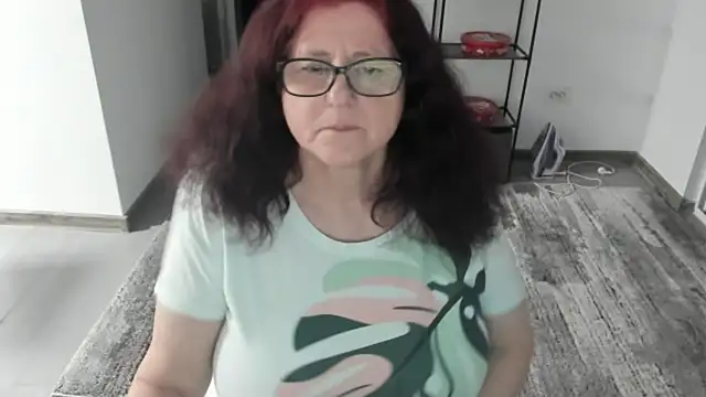 CatherineRowe online show from January 28, 2025, 8:26 pm