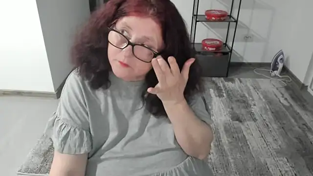 CatherineRowe online show from January 29, 2025, 5:24 pm