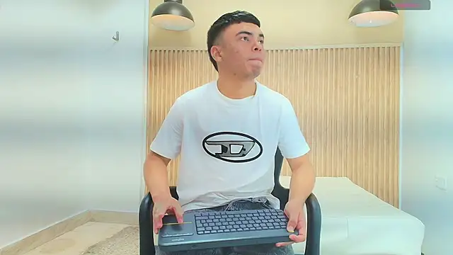 THIAM KELLER1 online show from April 14, 2026, 7:20 pm