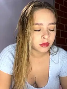 jade06  online show from June 10, 2026, 7:24 pm