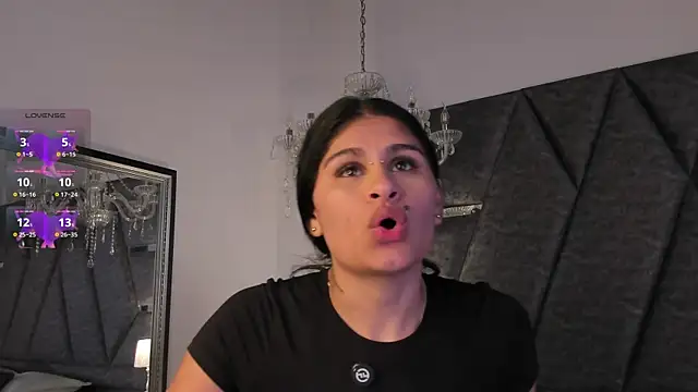 Snapshot of Cleopattra chatting on May 31, 2026, 7:04 pm Cleopattra online show from May 31, 2026, 7:04 pm