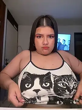 foxy gigi online show from April 17, 2026, 5:43 am