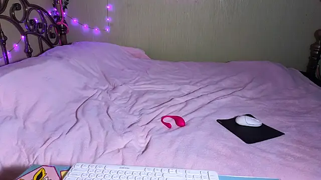 Sansarella online show from March 22, 2026, 3:37 pm