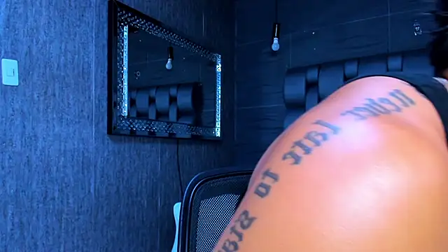 alangreek1 online show from April 11, 2026, 10:58 pm