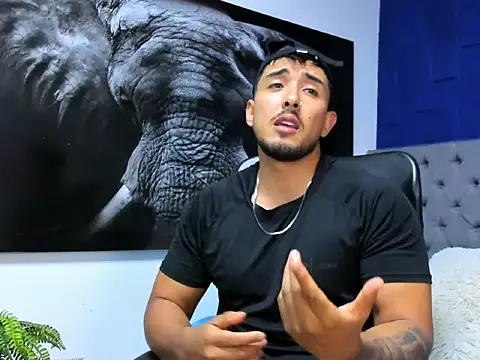 alangreek1 online show from June 1, 2026, 12:12 am