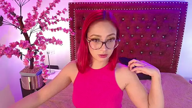 Snapshot of Amelie_adams chatting on May 8, 2026, 11:26 am Amelie adams online show from May 8, 2026, 11:26 am