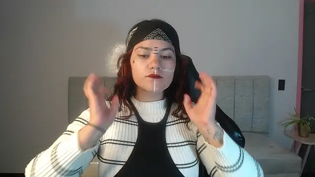Scarlett jhonson ch online show from May 1, 2026, 7:29 pm
