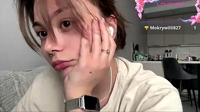 Thyeiysyla online show from April 11, 2026, 7:45 am