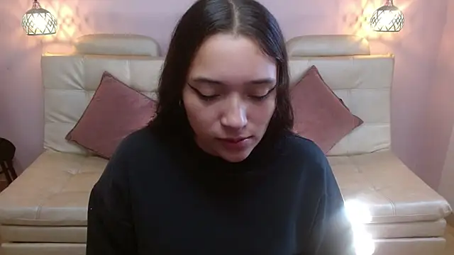 Marianne Cam online show from May 9, 2026, 1:49 pm