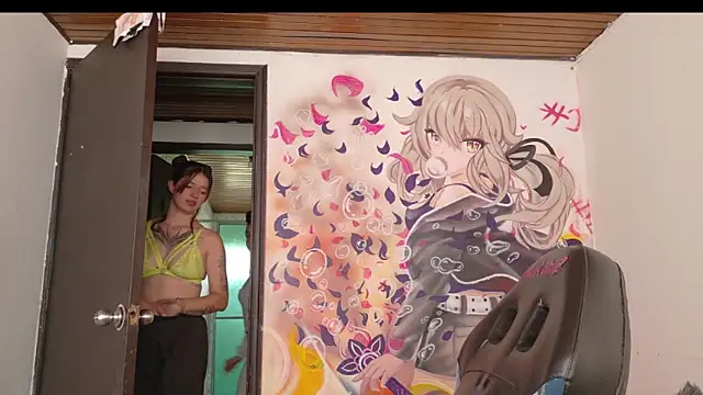 Lucia evans21 online show from April 13, 2026, 8:47 pm