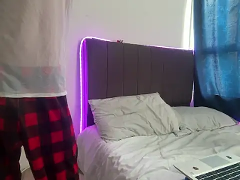 Snapshot of _DavidPrince_ chatting on April 13, 2026, 6:35 pm DavidPrince online show from April 13, 2026, 6:35 pm