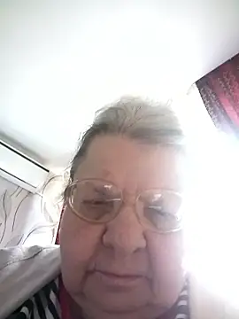 Snapshot of MartaMia68 chatting on April 25, 2026, 1:52 pm MartaMia68 online show from April 25, 2026, 1:52 pm