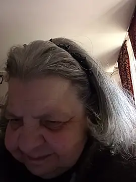 Snapshot of MartaMia68 chatting on May 29, 2026, 10:24 am MartaMia68 online show from May 29, 2026, 10:24 am