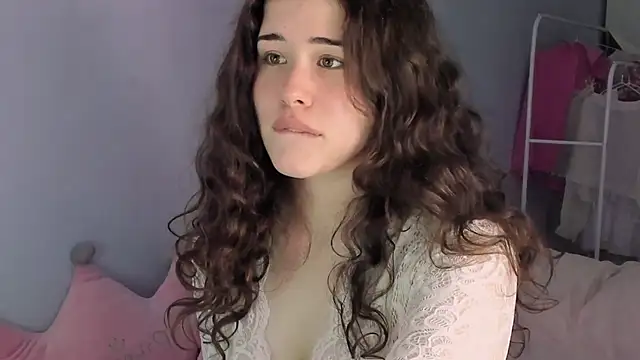 ChloeBlisss online show from June 10, 2026, 10:14 am