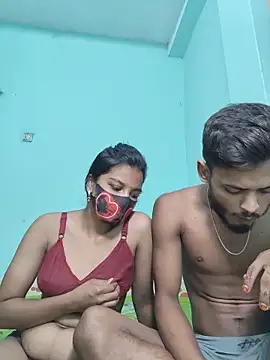 Hot-Couple4 online show from June 7, 2026, 4:11 pm