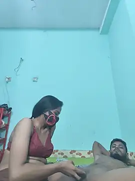 Hot-Couple4 online show from June 8, 2026, 4:40 pm