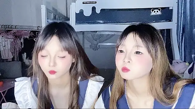 xiaoqiao-daqiao online show from April 12, 2026, 2:22 pm